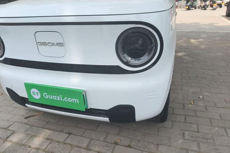 Used Geely Galaxy Panda 2024 Panda Mini 200km Endurance Bear Left Front Headlight