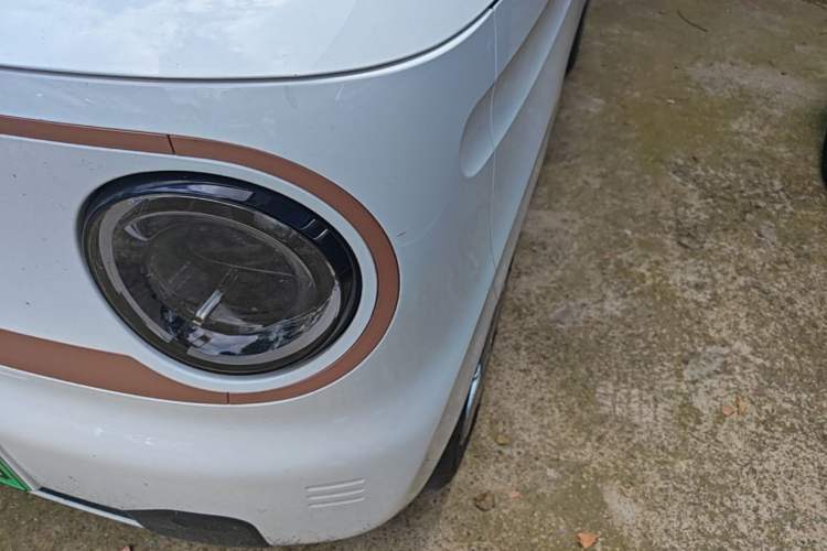 Used Geely Galaxy Panda 2024 Panda Mini 200km Endurance Bear Left Front Headlight