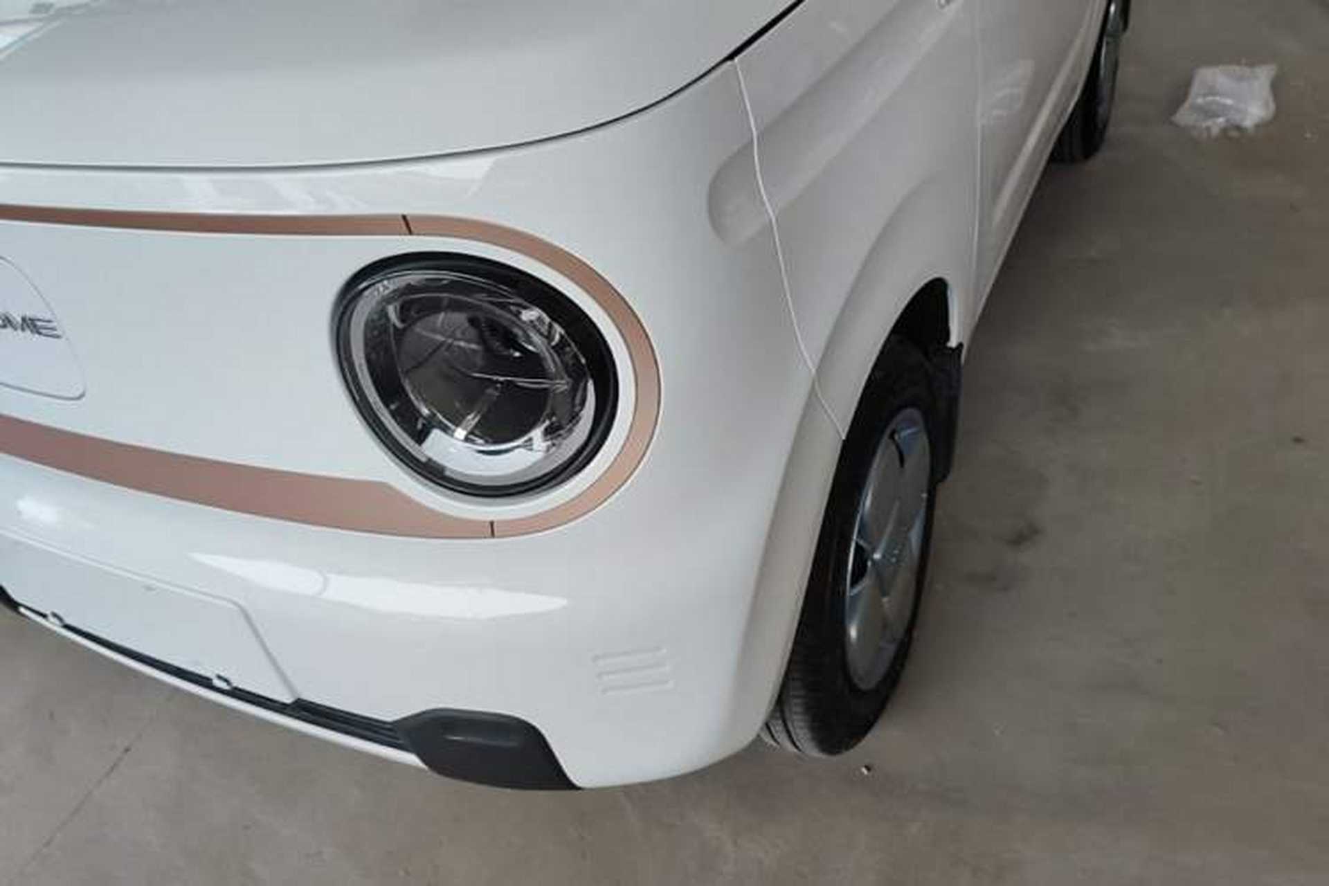 Used Geely Galaxy Panda 2024 Panda Mini 200km Endurance Bear Left Front Headlight