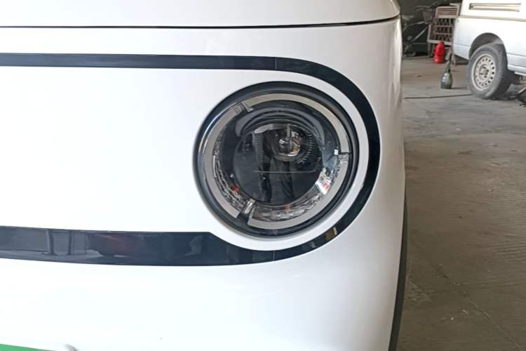 Used Geely Galaxy Panda 2024 200km Panda Kart Left Front Headlight