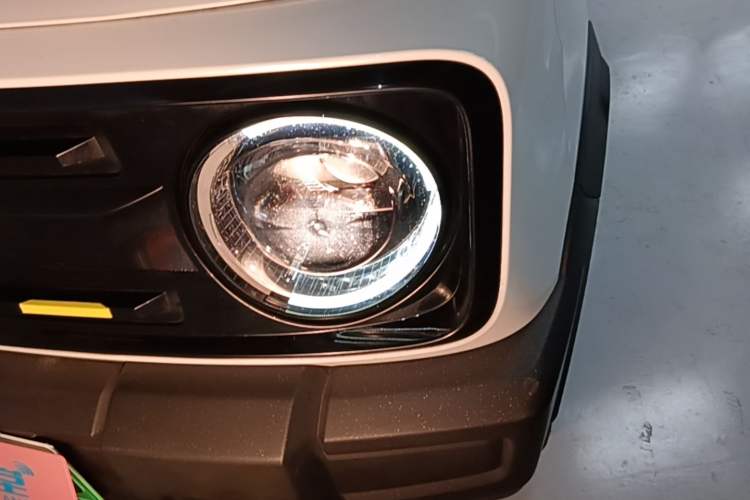 Used Geely Galaxy Panda 2024 200km Panda Rider Left Front Headlight