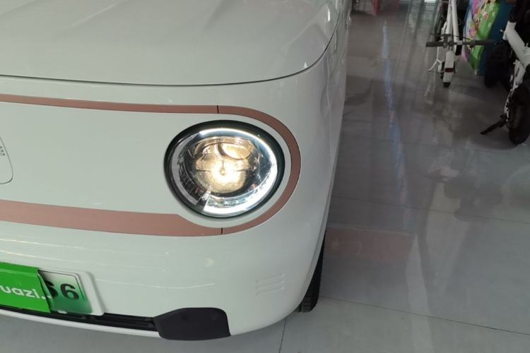 Used Geely Galaxy Panda 2024 Panda Mini 200km Endurance Bear Left Front Headlight