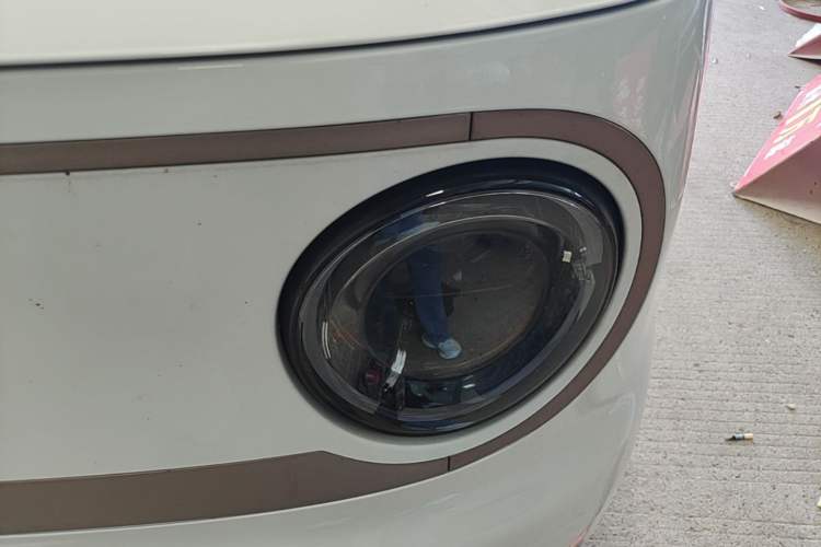 Used Geely Galaxy Panda 2024 Panda Mini 200km Endurance Bear Left Front Headlight