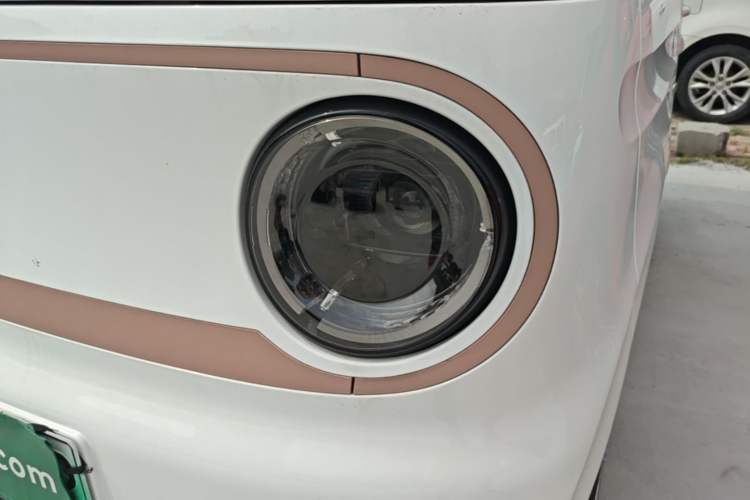 Used Geely Galaxy Panda 2024 Panda Mini 200km Endurance Bear Left Front Headlight