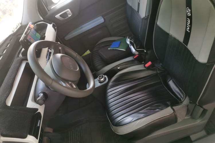 Used Geely Galaxy Panda 2024 Panda Mini 200km Endurance Bear Left Front Seat