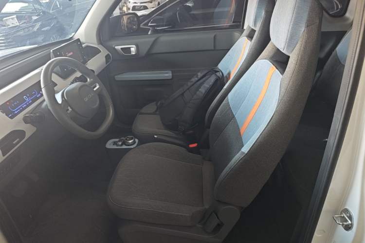 Used Geely Galaxy Panda 2024 Panda Mini 200km Endurance Bear Left Front Seat