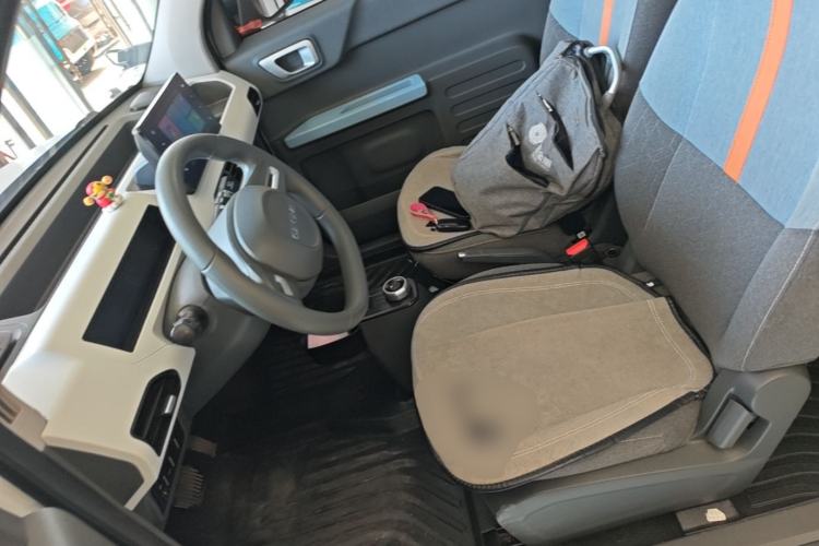 Used Geely Galaxy Panda 2024 Panda Mini 200km Endurance Bear Left Front Seat
