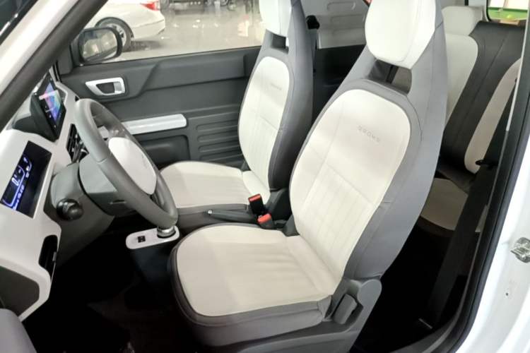 Used Geely Galaxy Panda 2024 200km Panda Kart Left Front Seat