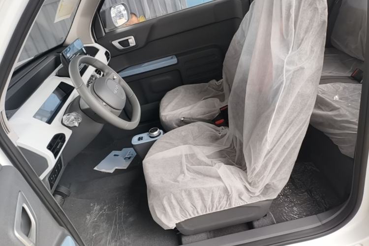 Used Geely Galaxy Panda 2024 Panda Mini 200km Endurance Bear Left Front Seat