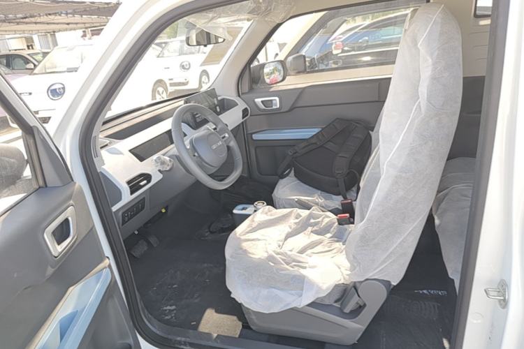 Used Geely Galaxy Panda 2024 Panda Mini 200km Endurance Bear Left Front Seat
