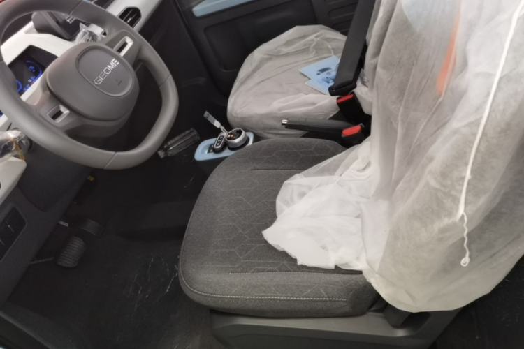 Used Geely Galaxy Panda 2024 Panda Mini 200km Endurance Bear Left Front Seat