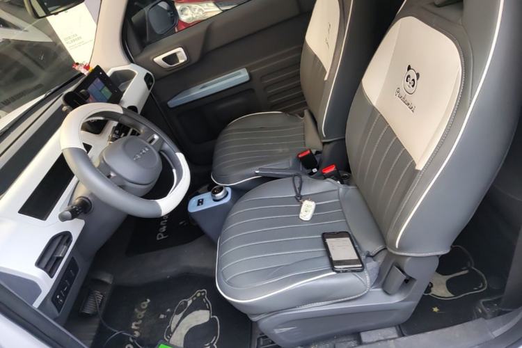 Used Geely Galaxy Panda 2024 Panda Mini 200km Endurance Bear Left Front Seat