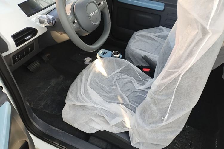 Used Geely Galaxy Panda 2024 Panda Mini 200km Endurance Bear Left Front Seat