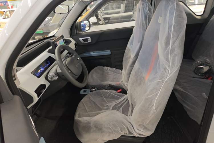Used Geely Galaxy Panda 2024 Panda Mini 200km Endurance Bear Left Front Seat