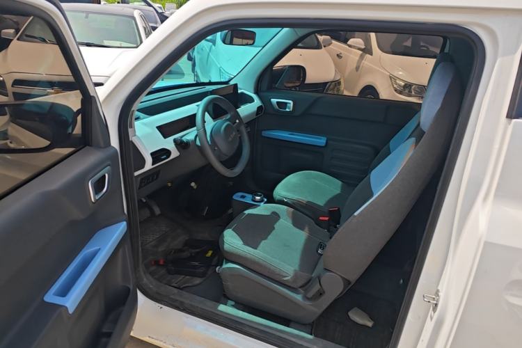 Used Geely Galaxy Panda 2024 Panda Mini 200km Endurance Bear Left Front Seat