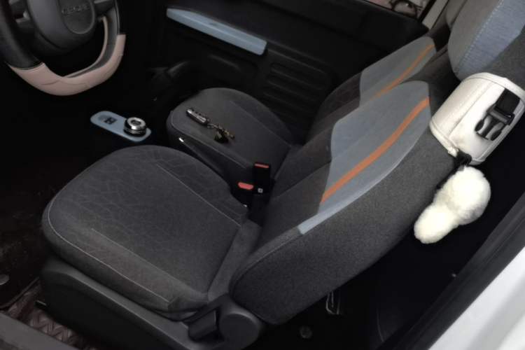 Used Geely Galaxy Panda 2024 Panda Mini 200km Endurance Bear Left Front Seat