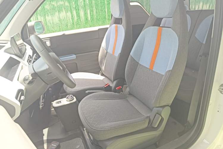 Used Geely Galaxy Panda 2024 Panda Mini 200km Longteng PRO Edition Left Front Seat
