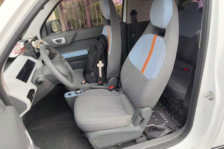 Used Geely Galaxy Panda 2024 Panda Mini 200km Endurance Bear Left Front Seat