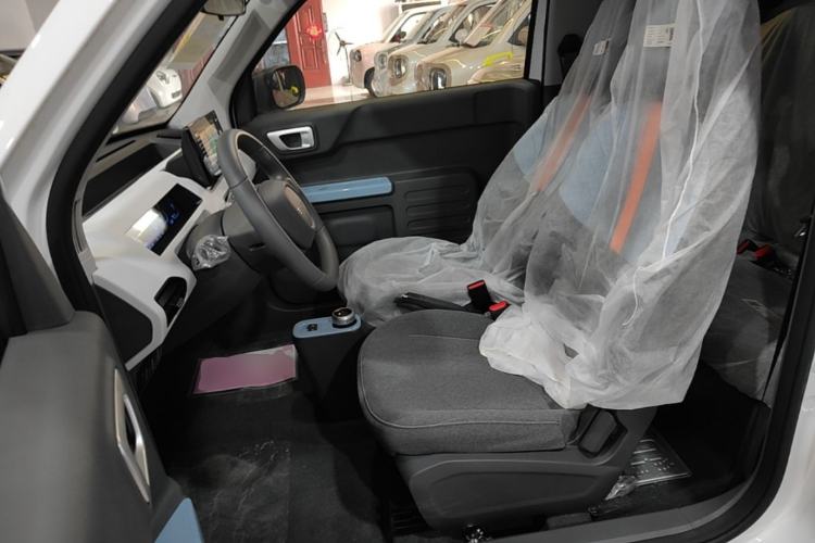 Used Geely Galaxy Panda 2024 Panda Mini 200km Endurance Bear Left Front Seat