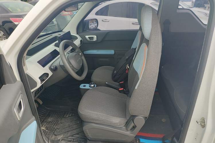 Used Geely Galaxy Panda 2024 Panda Mini 200km Endurance Bear Left Front Seat