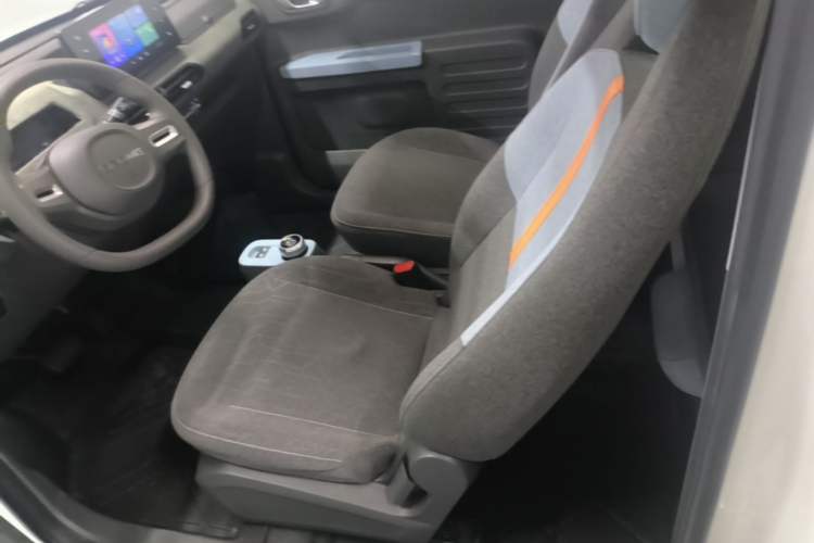 Used Geely Galaxy Panda 2024 Panda Mini 200km Endurance Bear Left Front Seat