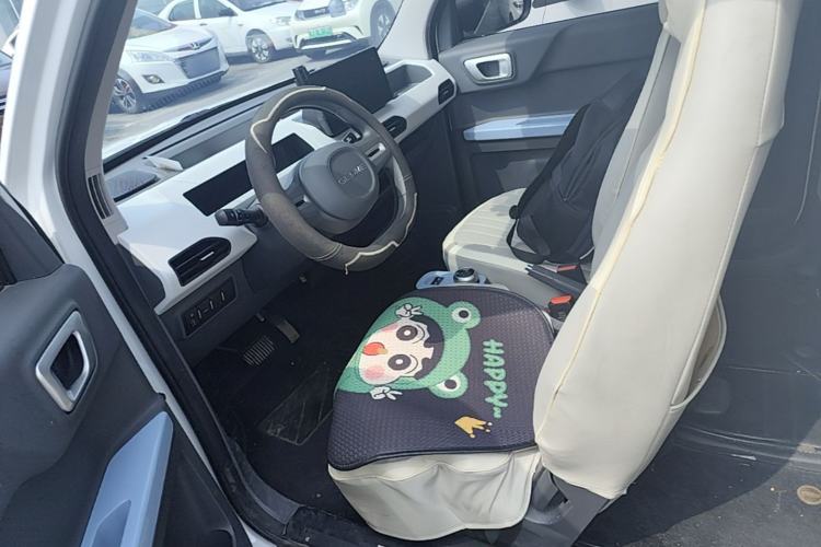 Used Geely Galaxy Panda 2024 Panda Mini 200km Endurance Bear Left Front Seat