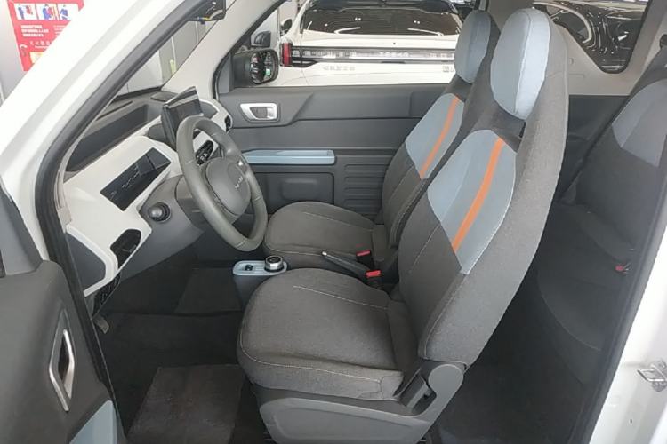 Used Geely Galaxy Panda 2024 Panda Mini 200km Endurance Bear Left Front Seat