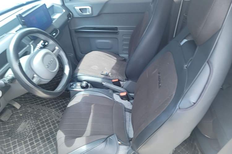 Used Geely Galaxy Panda 2024 Panda Mini 200km Endurance Bear Left Front Seat