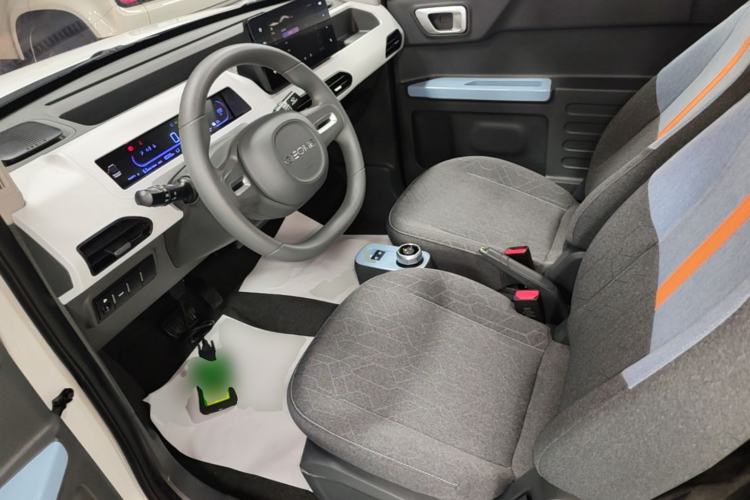 Used Geely Galaxy Panda 2024 Panda Mini 200km Longteng PRO Edition Left Front Seat