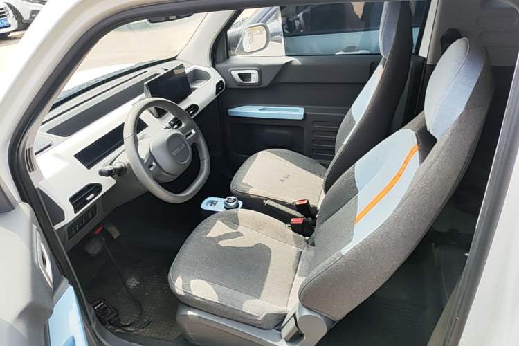 Used Geely Galaxy Panda 2024 Panda Mini 200km Endurance Bear Left Front Seat