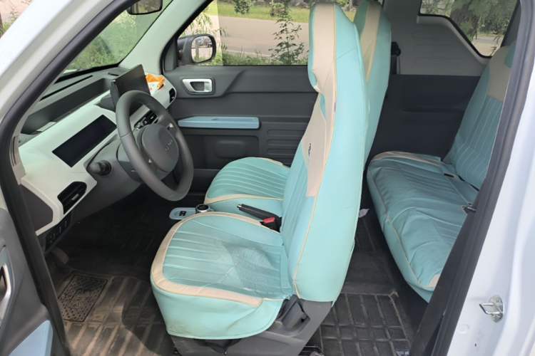 Used Geely Galaxy Panda 2024 Panda Mini 200km Endurance Bear Left Front Seat