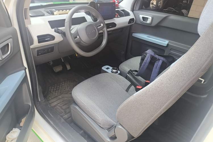 Used Geely Galaxy Panda 2024 Panda Mini 200km Endurance Bear Left Front Seat