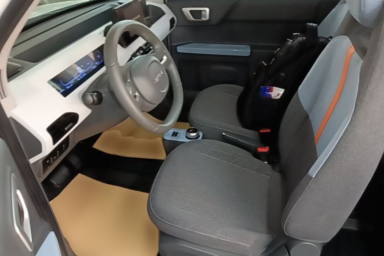 Used Geely Galaxy Panda 2024 Panda Mini 200km Endurance Bear Left Front Seat