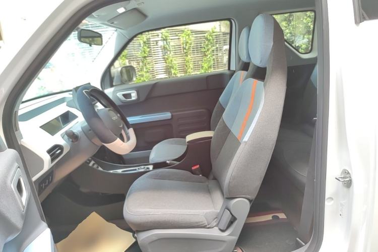 Used Geely Galaxy Panda 2024 Panda Mini 200km Endurance Bear Left Front Seat