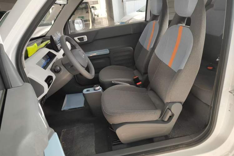Used Geely Galaxy Panda 2024 Panda Mini 200km Endurance Bear Left Front Seat