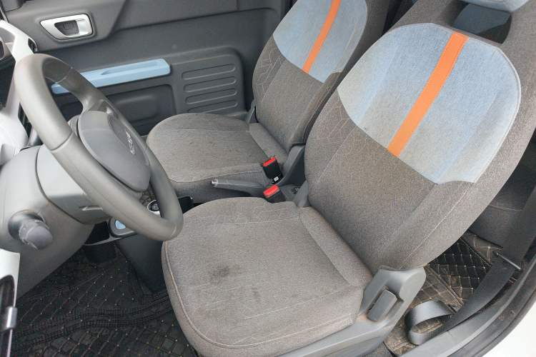 Used Geely Galaxy Panda 2024 Panda Mini 200km Endurance Bear Left Front Seat