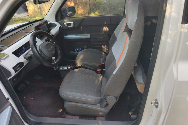Used Geely Galaxy Panda 2024 Panda Mini 200km Endurance Bear Left Front Seat