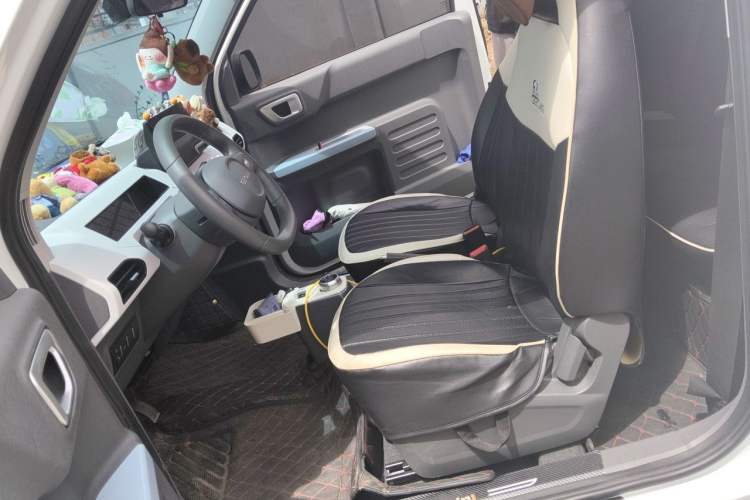 Used Geely Galaxy Panda 2024 Panda Mini 200km Endurance Bear Left Front Seat