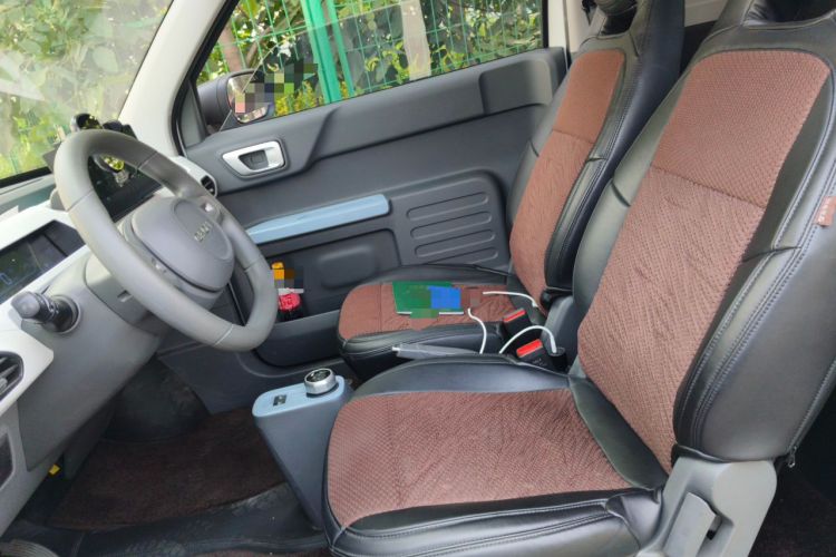 Used Geely Galaxy Panda 2024 Panda Mini 200km Endurance Bear Left Front Seat