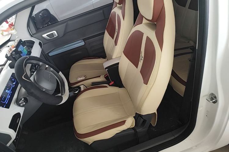 Used Geely Galaxy Panda 2024 Panda Mini 200km Endurance Bear Left Front Seat