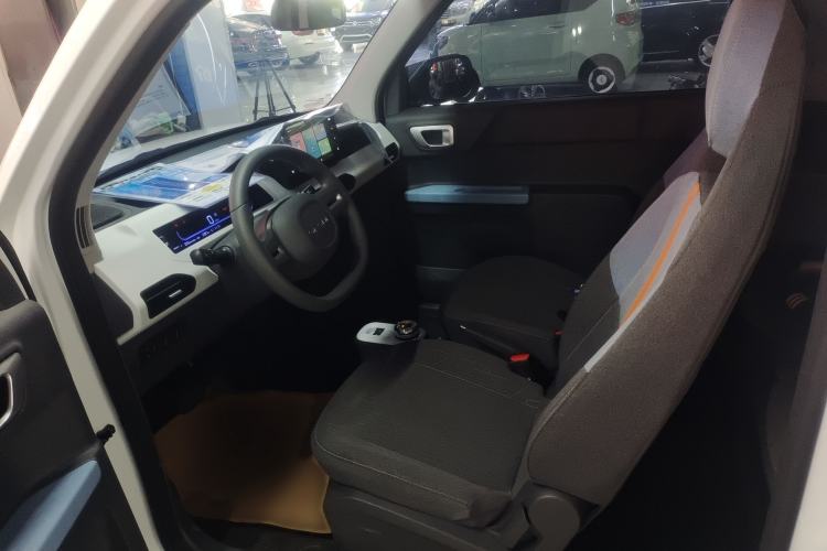 Used Geely Galaxy Panda 2024 Panda Mini 200km Endurance Bear Left Front Seat