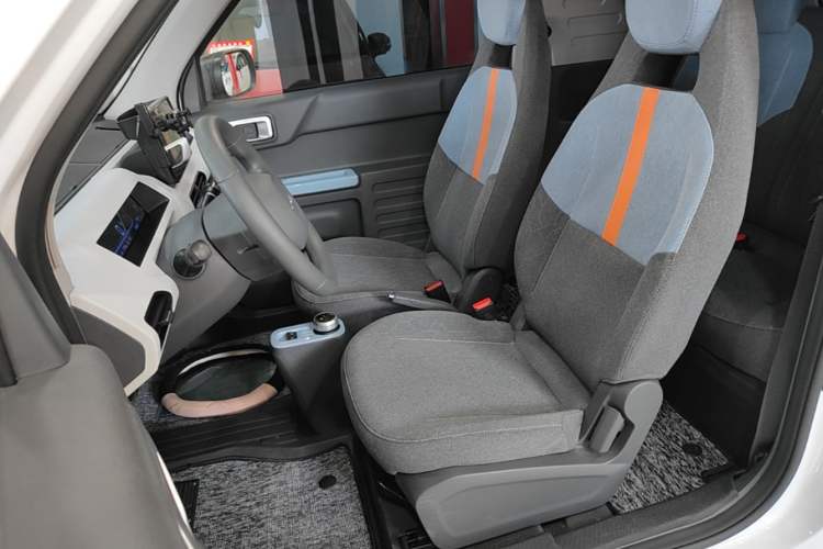 Used Geely Galaxy Panda 2024 Panda Mini 200km Endurance Bear Left Front Seat