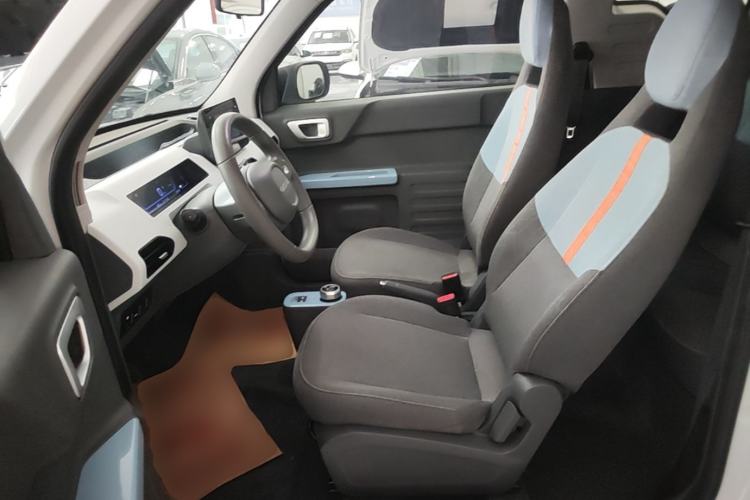 Used Geely Galaxy Panda 2024 Panda Mini 200km Endurance Bear Left Front Seat