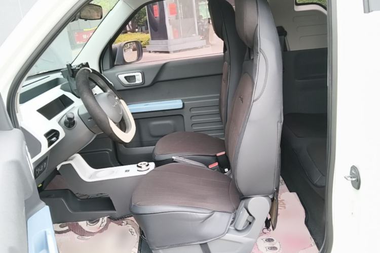 Used Geely Galaxy Panda 2024 Panda Mini 200km Endurance Bear Left Front Seat