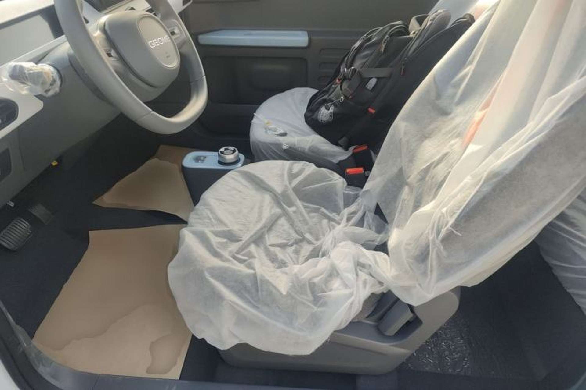 Used Geely Galaxy Panda 2024 Panda Mini 200km Endurance Bear Left Front Seat
