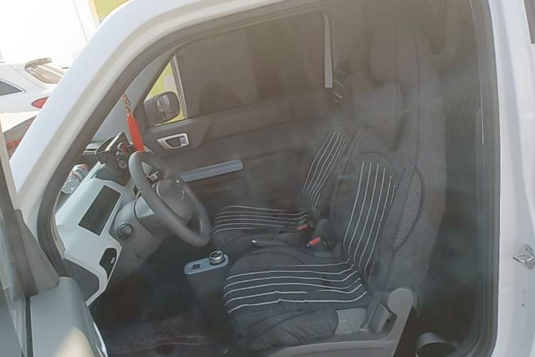 Used Geely Galaxy Panda 2024 Panda Mini 200km Endurance Bear Left Front Seat