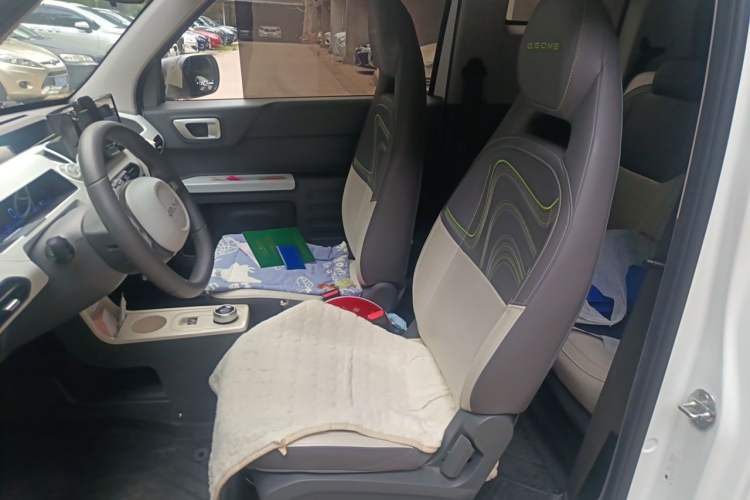 Used Geely Galaxy Panda 2024 200km Panda Rider Left Front Seat