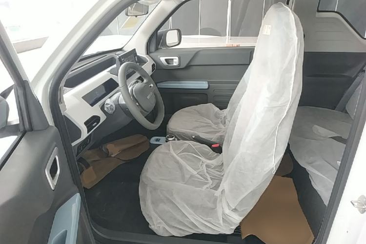 Used Geely Galaxy Panda 2024 Panda Mini 200km Endurance Bear Left Front Seat