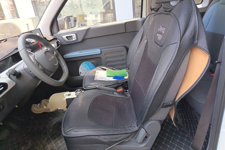 Used Geely Galaxy Panda 2024 Panda Mini 200km Endurance Bear Left Front Seat
