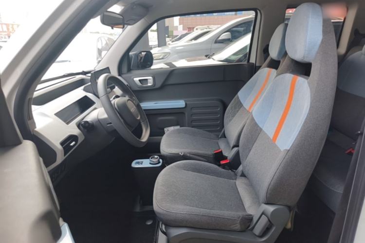 Used Geely Galaxy Panda 2024 Panda Mini 200km Longteng PRO Edition Left Front Seat